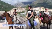 cavallu in festa in corti.mp4