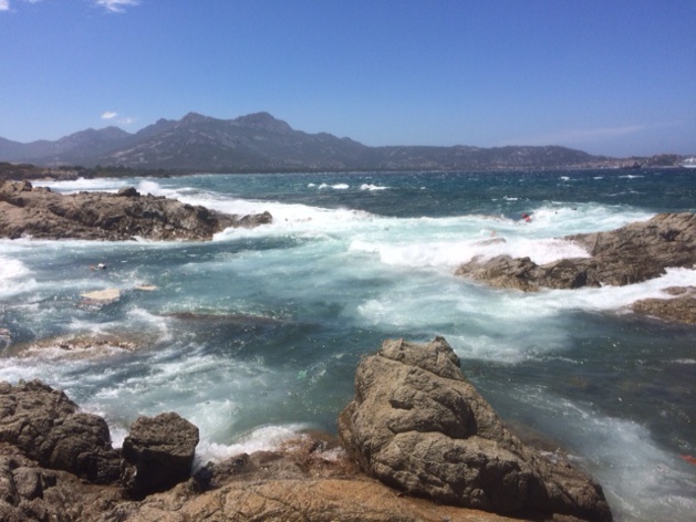 Un voilier s'échoue à Lumio : Deux plaisanciers italiens récupérés en mer par les pompiers du poste de secours Un voilier s'échoue à Lumio : Deux plaisanciers italiens récupérés en mer par les pompiers du poste de secours