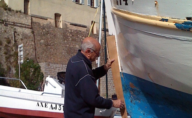 De nombreuses barques du port Tino-Rossi portent sa griffe : Pierre-Jacques Nobili, la passion du bois accrochée au cœur
