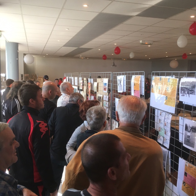 La population est venue en grand nombrer visiter l'exposition sur l'histoire de l'ASA