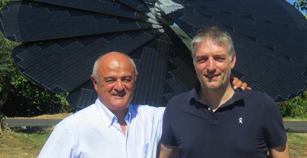 Jean-Nicolas Antoniotti, ex-président et co-fondateur de Femu Qui, et son successeur, Sébastien Simoni, fondateur de WMaker & GoodBarber et de CampusPlex & RobotiCamp.