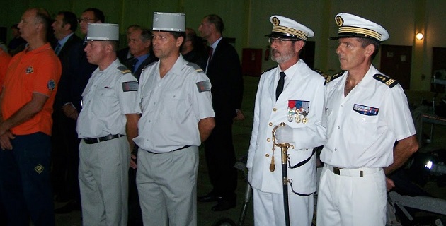 Prise de commandement marine du Capitaine de vaisseau Remy à Aspretto