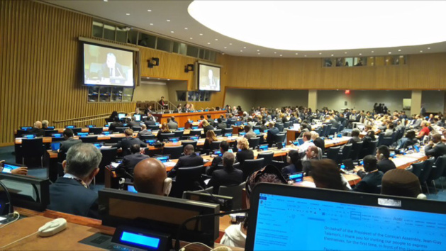 Devant les représentants de nombreux Etats Devant les représentants de nombreux Etats