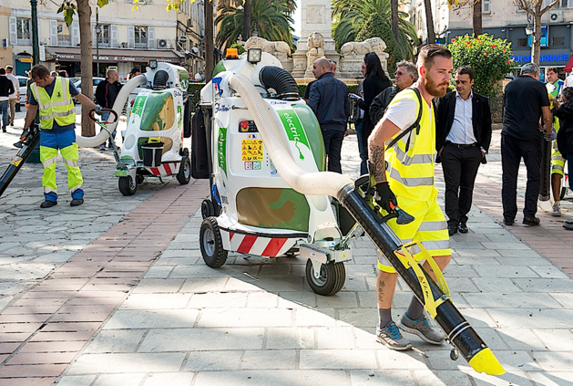 Les aspi Glouton en service à Ajaccio : Un équipement moderne, efficace et écolo Les aspi Glouton en service à Ajaccio : Un équipement moderne, efficace et écolo