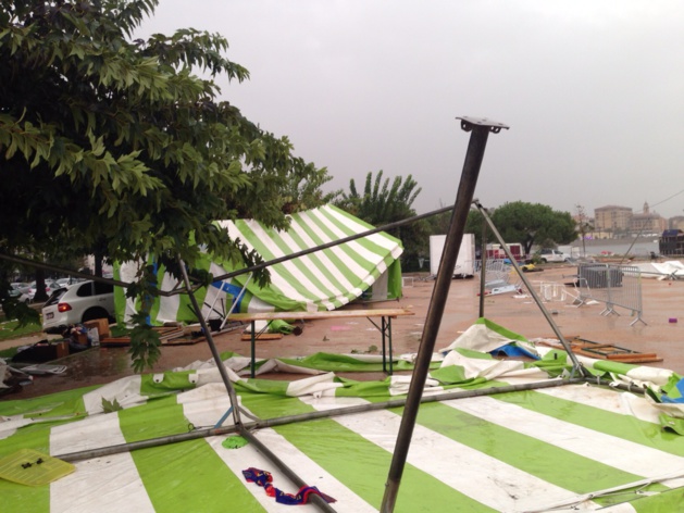 Ajaccio : Les structures d'accueil de La Marie Do emportées. 4 blessés Ajaccio : Les structures d'accueil de La Marie Do emportées. 4 blessés