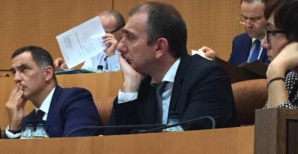 L'Exécutif. L'Exécutif.