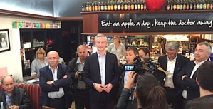 Bruno Le Maire en Corse : "C'est aux juges de décider du rapprochement des prisonniers politiques" Bruno Le Maire en Corse : "C'est aux juges de décider du rapprochement des prisonniers politiques"