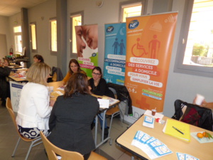 Les associations d'aide à la personne étaient bien sûr présentes. Les associations d'aide à la personne étaient bien sûr présentes.