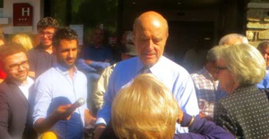 Le candidat Alain Juppé à Lucciana, début octobre. Le candidat Alain Juppé à Lucciana, début octobre.