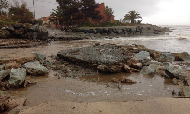 Intempéries : Trois personnes hélitreuillées à Vescovato. Risque de submersion marine à Taglio-Isolaccio Intempéries : Trois personnes hélitreuillées à Vescovato. Risque de submersion marine à Taglio-Isolaccio