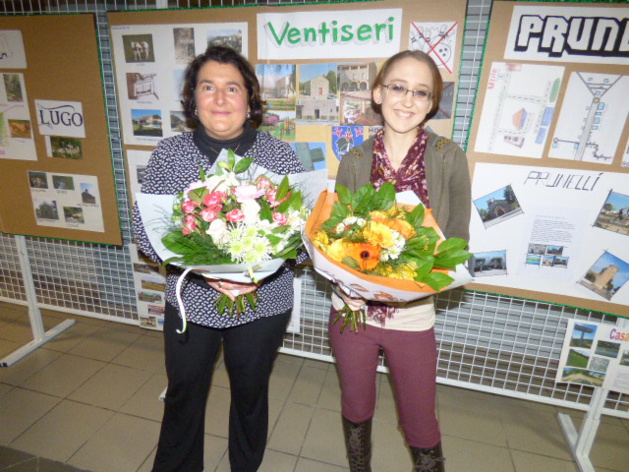 A gauche Karine Antony professeur d'anglais, à droite Cheyenne Reed assistante linguistique. A gauche Karine Antony professeur d'anglais, à droite Cheyenne Reed assistante linguistique.