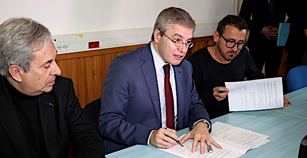 Le préfet de Haute-Corse à Calvi pour la signature du protocole d'accord des concessions de plage