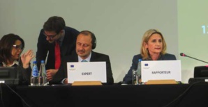 Nanette Maupertuis à la tribune.