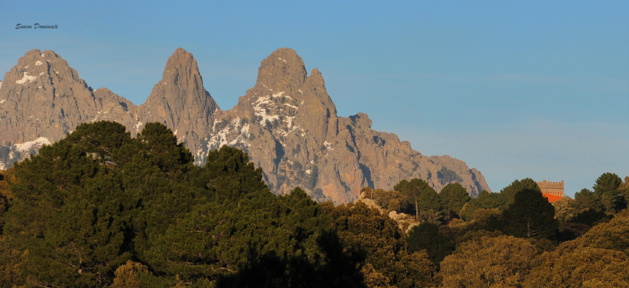 Alta Rocca : Quenza village masqué Alta Rocca : Quenza village masqué