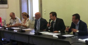 "Des réponses concrètes et pragmatiques à des problèmes réels" "Des réponses concrètes et pragmatiques à des problèmes réels"