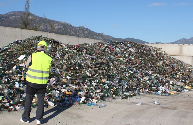 Tri et recyclage en Corse : vers de nouveaux horizons Tri et recyclage en Corse : vers de nouveaux horizons
