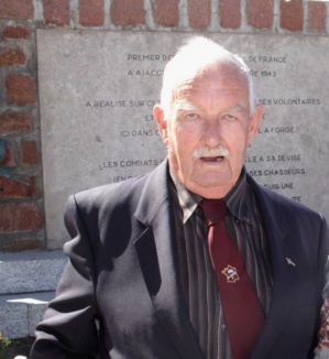 Moncale : Décès de René Le Hen, ancien du 1er Bataillon de Choc Moncale : Décès de René Le Hen, ancien du 1er Bataillon de Choc