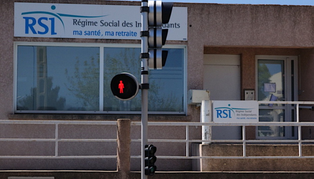 Bastia : Les locaux du RSI visés par un attentat Bastia : Les locaux du RSI visés par un attentat
