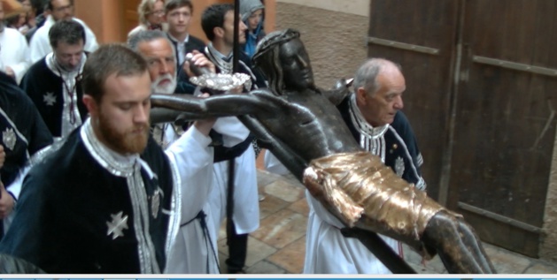 Bastia : Procession de « U Cristu Negru » sous la pluie Bastia : Procession de « U Cristu Negru » sous la pluie