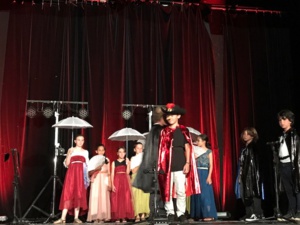 Du théâtre pour la fête de fin d’année de l’école Kalliste de Ville-di-Pietrabugno Du théâtre pour la fête de fin d’année de l’école Kalliste de Ville-di-Pietrabugno