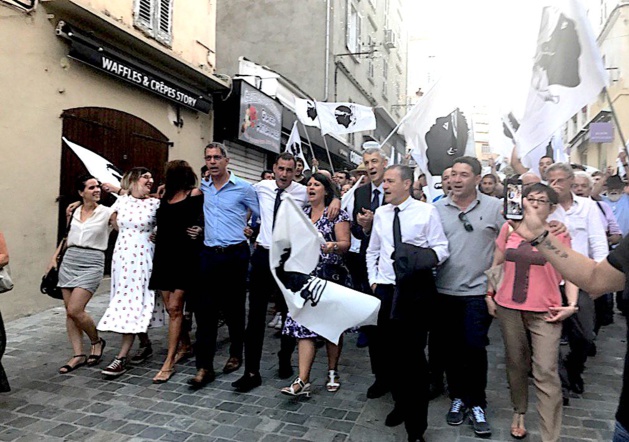 Les réactions dans les 4 circonscriptions Les réactions dans les 4 circonscriptions