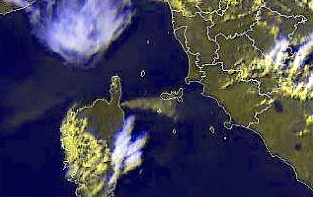 Les fumées d'Olmeta-di-Tuda et de Biguglia jusqu'à l'Ile d'Elbe Les fumées d'Olmeta-di-Tuda et de Biguglia jusqu'à l'Ile d'Elbe