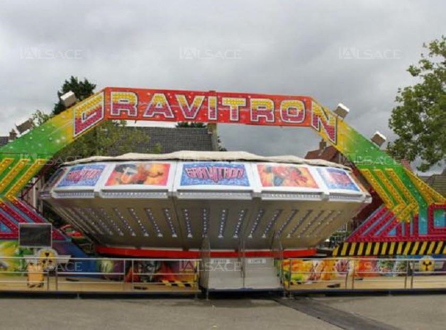 Le Gravitron (Dr) Le Gravitron (Dr)