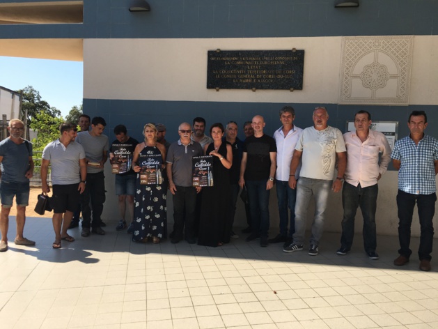 Cutuli è Curtichjatu : Une foire, une charte et un label pour le couteau corse Cutuli è Curtichjatu : Une foire, une charte et un label pour le couteau corse