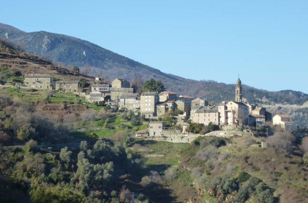 Taglio-Isolaccio : Incendie sur un transformateur à Haute Tension Taglio-Isolaccio : Incendie sur un transformateur à Haute Tension