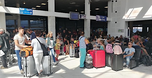 Vent violent : Trafic sérieusement perturbé à l'aéroport Calvi-Balagne