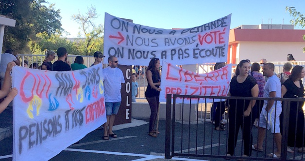 Moriani-Plage : Les parents manifestent pour la semaine de 4 jours