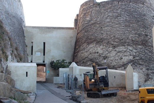 Les riverains de la citadelle de Calvi rassurés par la municipalité