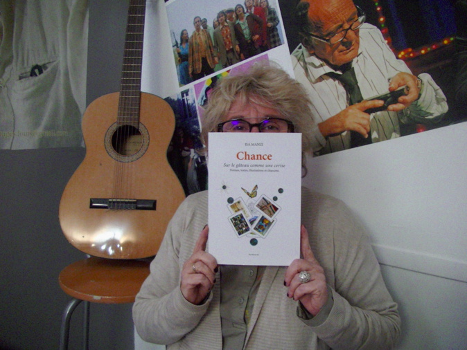 "Chance, sur le gâteau comme une cerise", le livre en chansons de Isa Manzi "Chance, sur le gâteau comme une cerise", le livre en chansons de Isa Manzi