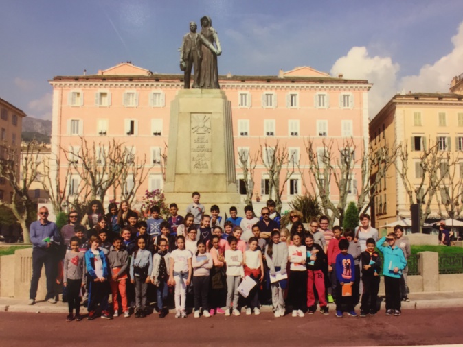 Les élèves de CM1, CM2 et 6ème de St Joseph (Bastia)