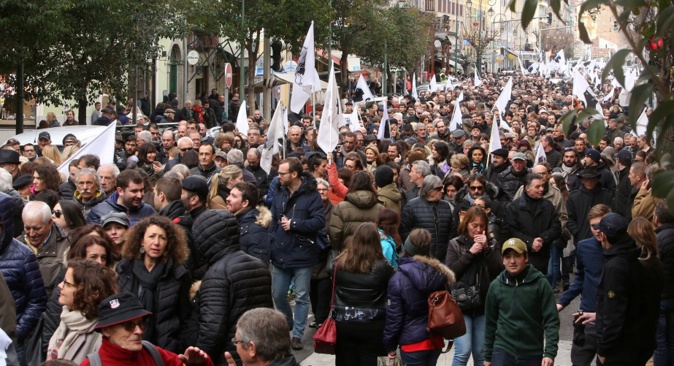 Cours Napoléon à Ajaccio, samedi après-midi... Cours Napoléon à Ajaccio, samedi après-midi...