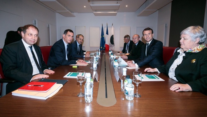 Silence radio après la rencontre de Simeoni et Talamoni avec Macron