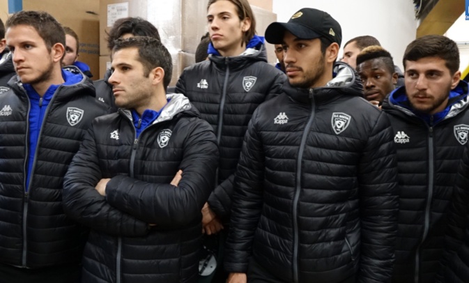 Gilles Cioni (deuxième à partir de la gauche) en compagnie de ses jeunes partenaires Gilles Cioni (deuxième à partir de la gauche) en compagnie de ses jeunes partenaires