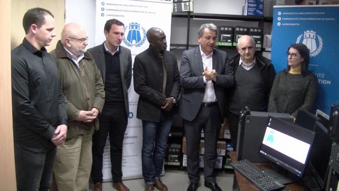 Bastia : Connexion haut-débit entre la CAB et l'association Corsenegal de Mamadou Faye Bastia : Connexion haut-débit entre la CAB et l'association Corsenegal de Mamadou Faye