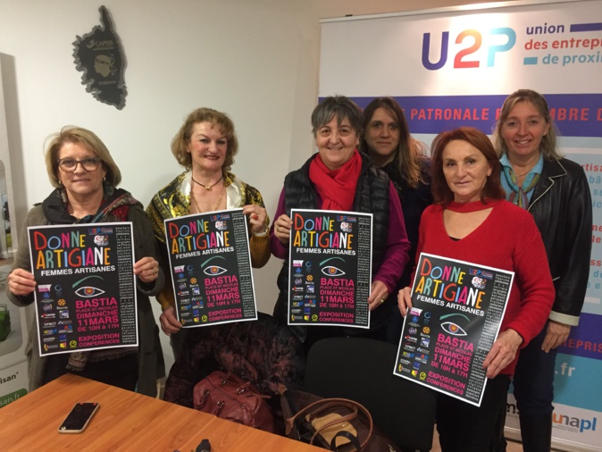 Autour de Louise Nicolai, les petites mains de "Donne artigiane".... Autour de Louise Nicolai, les petites mains de "Donne artigiane"....