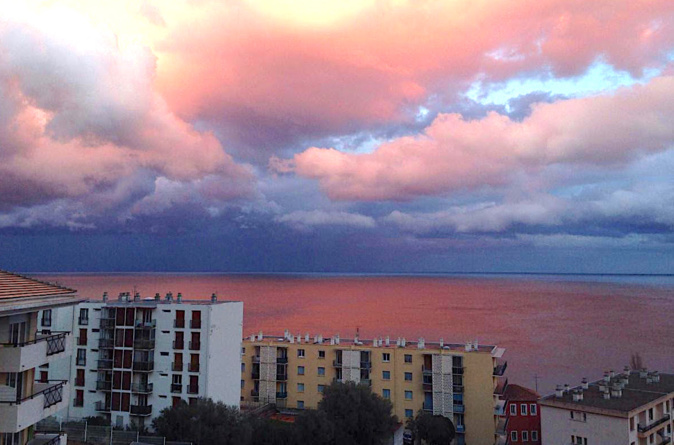 La photo du jour : Mer… rouge à Bastia