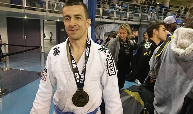 Rafal Boguzsewski remporte l'or