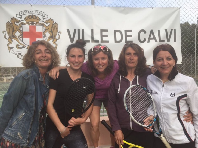 Les filles du Tennis-Club de Calvi championnes de Corse Les filles du Tennis-Club de Calvi championnes de Corse