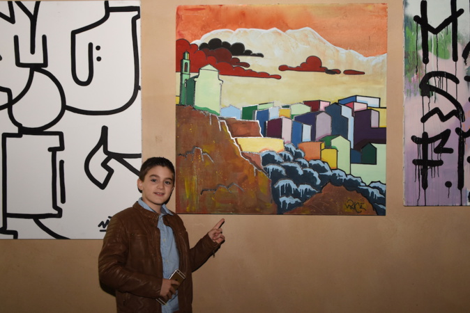 Nicolas, 9 anni, davant'à a so tela preferita Nicolas, 9 anni, davant'à a so tela preferita