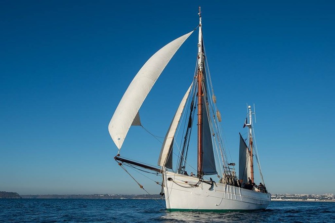 Escale du Cotre Mutin de la marine nationale à Ajaccio et Bonifacio
