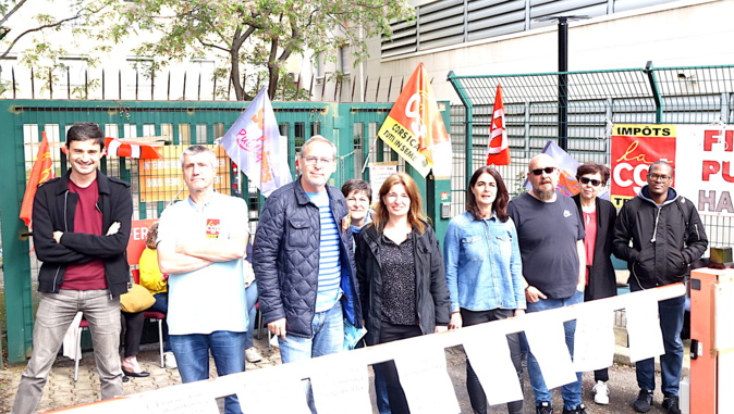 Bastia : FO et la CGT bloquent le centre des impôts du Recipello Bastia : FO et la CGT bloquent le centre des impôts du Recipello