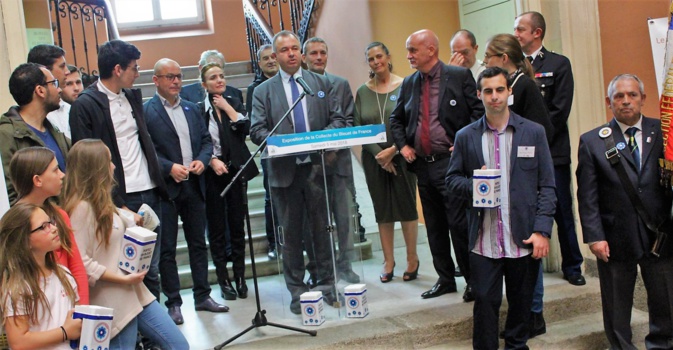 L'œuvre Nationale du Bleuet de France dans les rues d’Ajaccio forte de sa devise « Aidons ceux qui restent » L'œuvre Nationale du Bleuet de France dans les rues d’Ajaccio forte de sa devise « Aidons ceux qui restent »