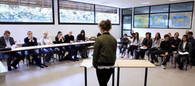 "Plaidoiries" au colège Laetitia (Photos MJT) "Plaidoiries" au colège Laetitia (Photos MJT)