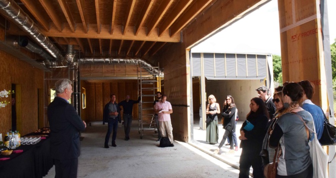 Centre communautaire social et culturel de Peri : Visite de la construction à mi-parcours Centre communautaire social et culturel de Peri : Visite de la construction à mi-parcours