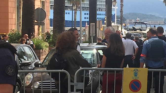 Tentative d’assassinat devant la mairie d’Ajaccio Tentative d’assassinat devant la mairie d’Ajaccio