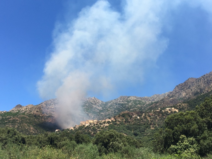 Un écobuage déborde à Lama Un écobuage déborde à Lama